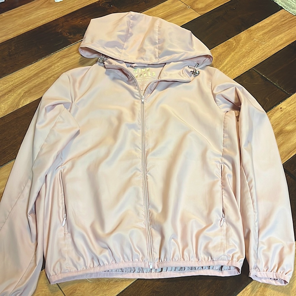Light pink wind breaker